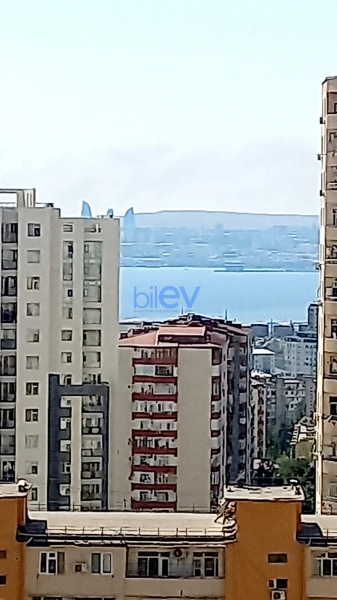 Satış 2 otaqlı Yeni Tikili bina evi  70m², Bakı