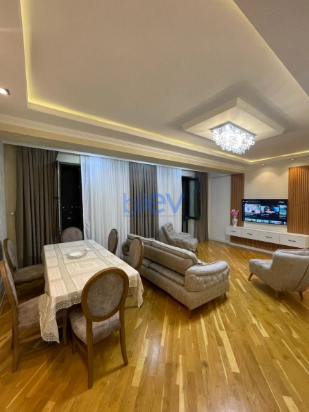 Satış 4 otaqlı Yeni Tikili bina evi  146m², Bakı