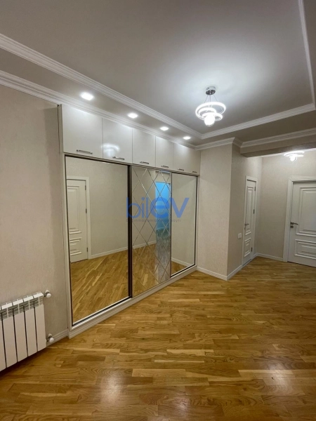 Satış 4 otaqlı Yeni Tikili bina evi  146m², Bakı