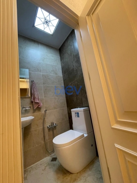Satış 4 otaqlı Yeni Tikili bina evi  146m², Bakı