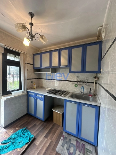 Satış 3 otaqlı Köhnə Tikili bina evi  75m², Bakı