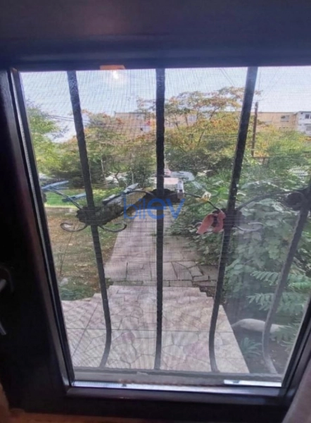 Satış 3 otaqlı Köhnə Tikili bina evi  75m², Bakı
