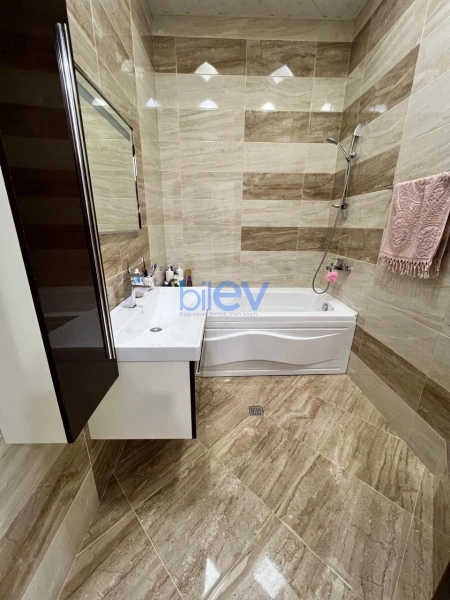 Satış 3 otaqlı Yeni Tikili bina evi  108m², Bakı