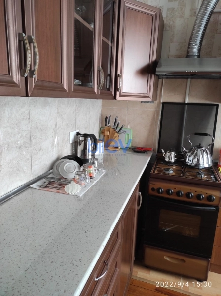 Satış 2 otaqlı Köhnə Tikili bina evi  60m², Bakı