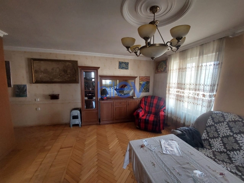 Aylıq Kirayə 1 otaqlı Köhnə Tikili bina evi  40m², Bakı