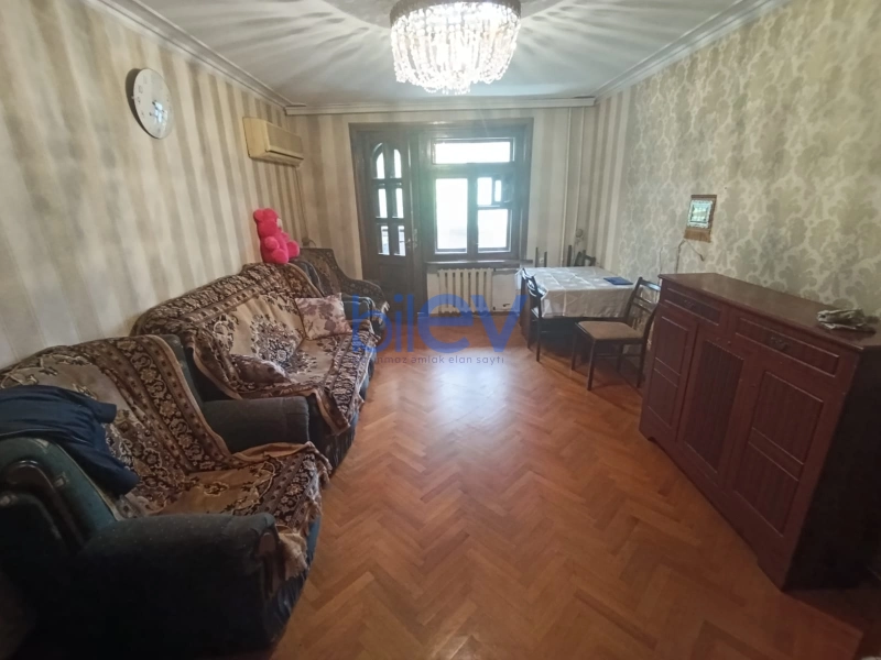 Aylıq Kirayə 3 otaqlı Köhnə Tikili bina evi  75m², Bakı