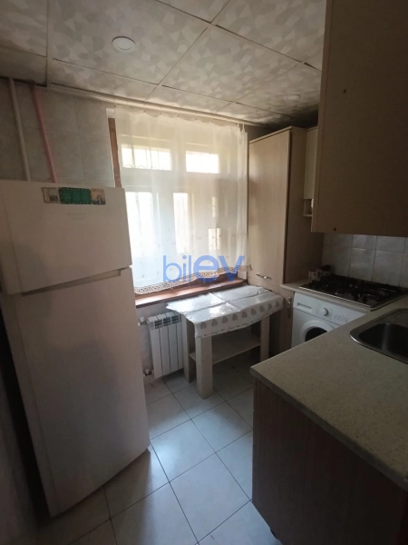 Aylıq Kirayə 3 otaqlı Köhnə Tikili bina evi  75m², Bakı