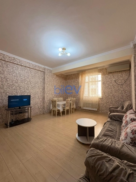 Aylıq Kirayə 4 otaqlı Köhnə Tikili bina evi  140m², Bakı