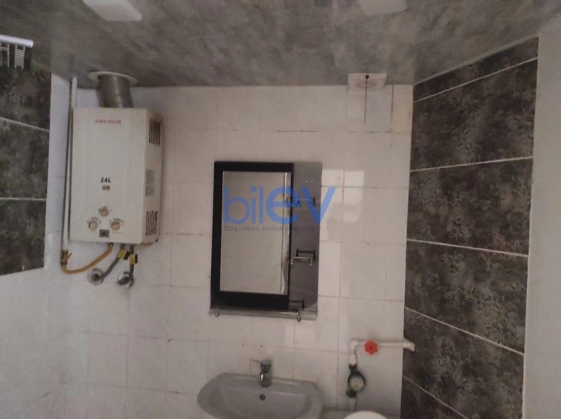 Aylıq Kirayə 1 otaqlı Köhnə Tikili bina evi  30m², Bakı