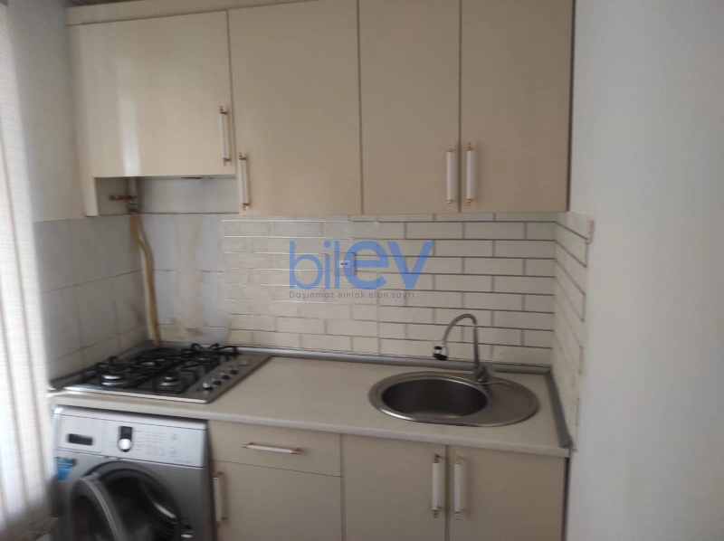 Aylıq Kirayə 1 otaqlı Köhnə Tikili bina evi  30m², Bakı