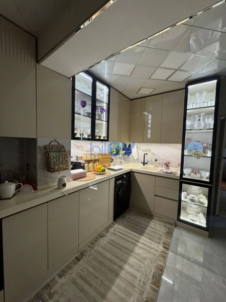 Satış 3 otaqlı Köhnə Tikili bina evi  85m², Bakı