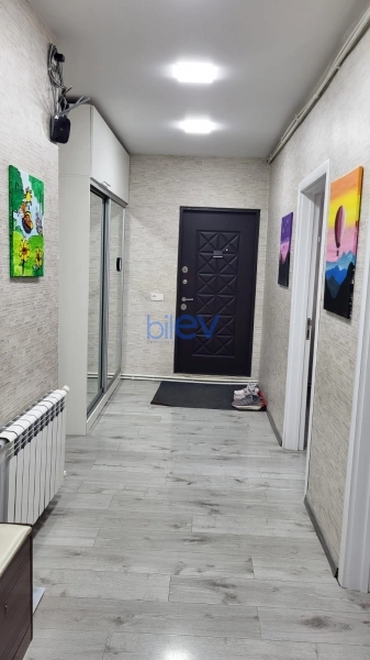 Satış 5 otaqlı Köhnə Tikili bina evi  120m², Bakı
