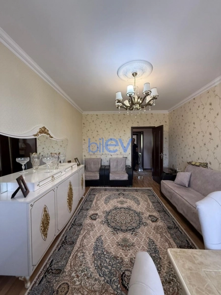 Satış 3 otaqlı Köhnə Tikili bina evi  85m², Bakı