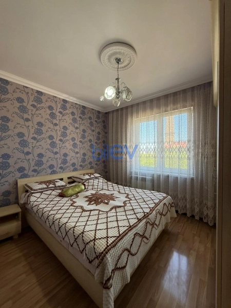 Satış 3 otaqlı Köhnə Tikili bina evi  85m², Bakı