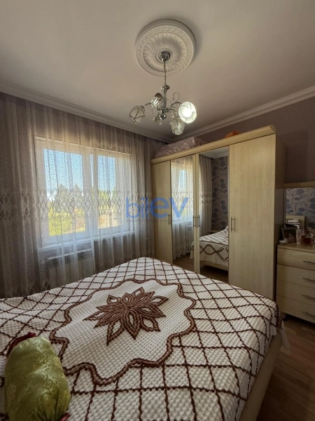 Satış 3 otaqlı Köhnə Tikili bina evi  85m², Bakı