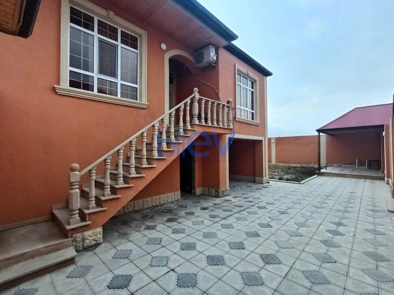 Satış 4 otaqlı Həyət evi  182m², Bakı