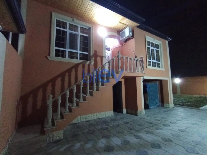 Satış 4 otaqlı Həyət evi  182m², Bakı
