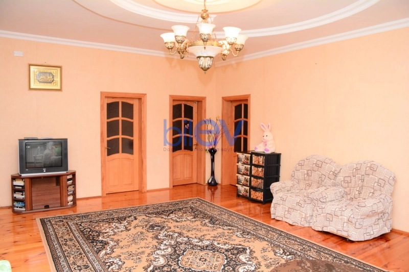 Satış 6 otaqlı Həyət evi  200m², Bakı