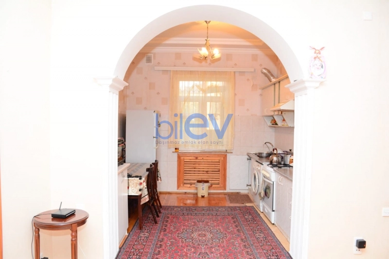 Satış 6 otaqlı Həyət evi  200m², Bakı