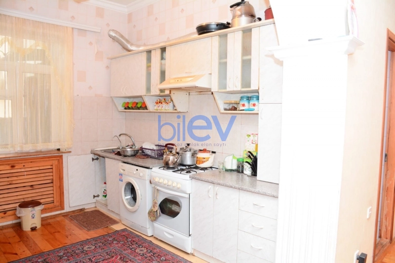 Satış 6 otaqlı Həyət evi  200m², Bakı