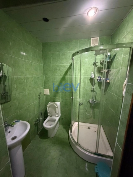 Satış 3 otaqlı Yeni Tikili bina evi  130m², Bakı