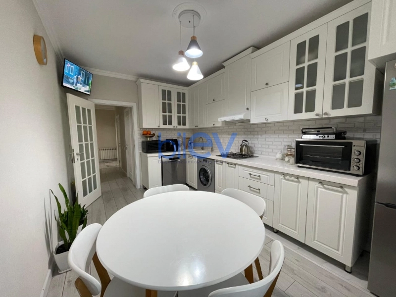 Satış 3 otaqlı Yeni Tikili bina evi  110m², Bakı