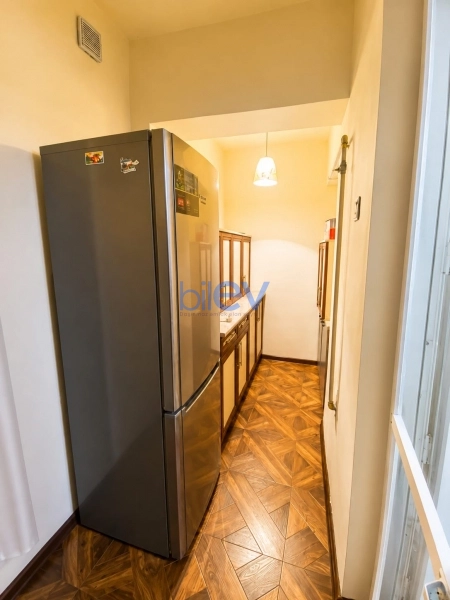 Aylıq Kirayə 2 otaqlı Köhnə Tikili bina evi  70m², Bakı