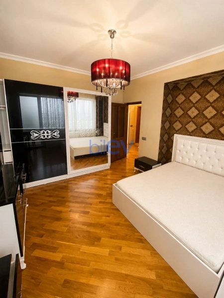 Aylıq Kirayə 2 otaqlı Köhnə Tikili bina evi  70m², Bakı