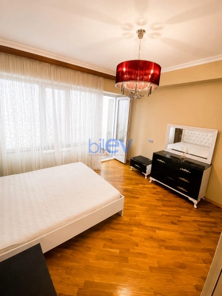 Aylıq Kirayə 2 otaqlı Köhnə Tikili bina evi  70m², Bakı