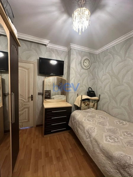 Satış 3 otaqlı Köhnə Tikili bina evi  51m², Bakı