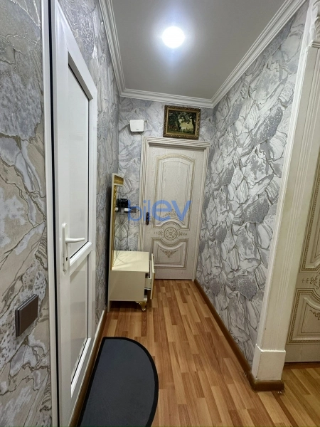 Satış 3 otaqlı Köhnə Tikili bina evi  51m², Bakı