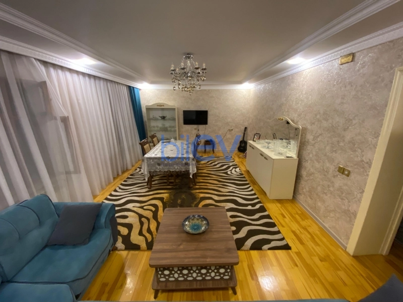 Satış 3 otaqlı Köhnə Tikili bina evi  80m², Bakı