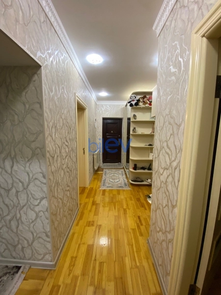 Satış 3 otaqlı Köhnə Tikili bina evi  80m², Bakı