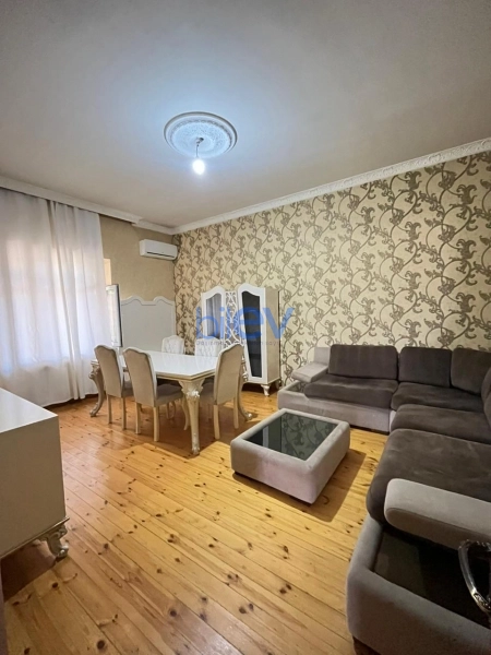 Aylıq Kirayə 3 otaqlı Həyət evi  100m², Bakı