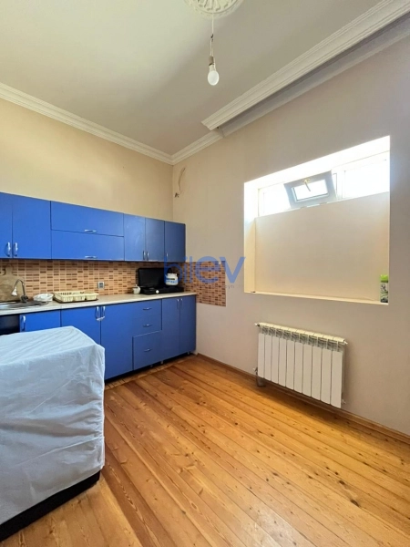 Aylıq Kirayə 3 otaqlı Həyət evi  100m², Bakı
