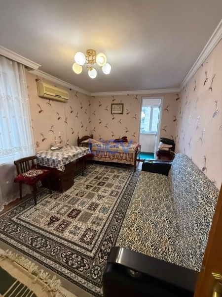 Aylıq Kirayə 1 otaqlı Köhnə Tikili bina evi  35m², Bakı