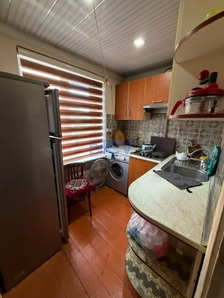 Aylıq Kirayə 1 otaqlı Köhnə Tikili bina evi  35m², Bakı