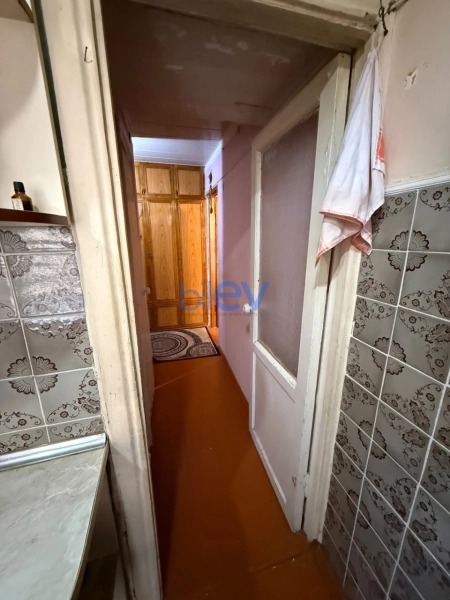 Aylıq Kirayə 1 otaqlı Köhnə Tikili bina evi  35m², Bakı
