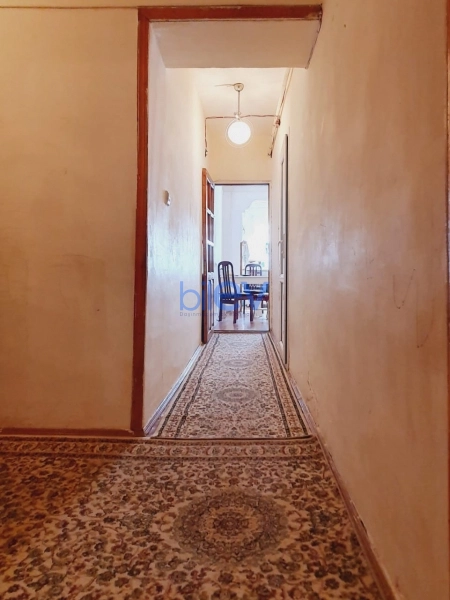 Satış 3 otaqlı Köhnə Tikili bina evi  75m², Bakı