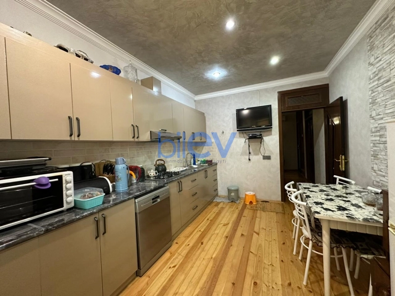 Satış 5 otaqlı Həyət evi  200m², Xırdalan