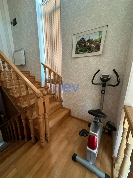 Satış 5 otaqlı Həyət evi  200m², Xırdalan