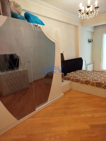 Satış 3 otaqlı Yeni Tikili bina evi  137m², Bakı