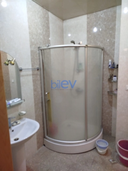Satış 3 otaqlı Yeni Tikili bina evi  137m², Bakı