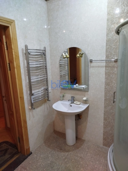 Satış 3 otaqlı Yeni Tikili bina evi  137m², Bakı
