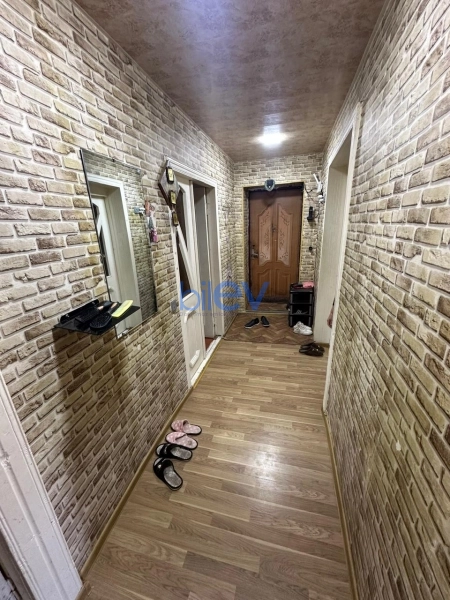Satış 3 otaqlı Köhnə Tikili bina evi  77m², Lənkəran