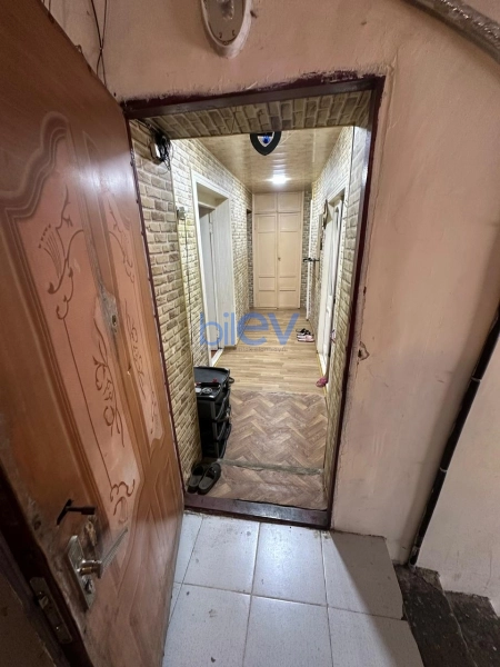 Satış 3 otaqlı Köhnə Tikili bina evi  77m², Lənkəran