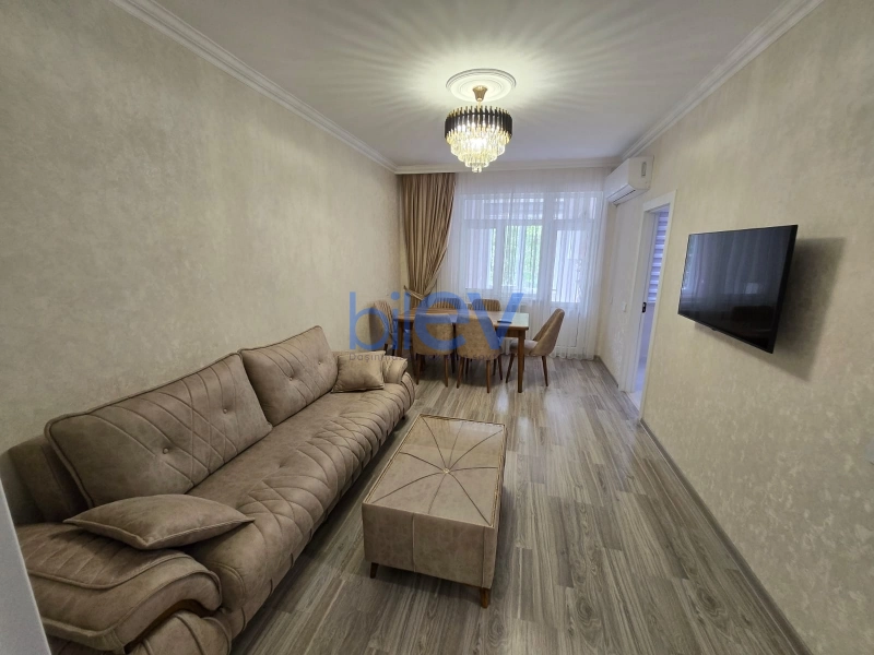 Satış 2 otaqlı Köhnə Tikili bina evi  55m², Bakı