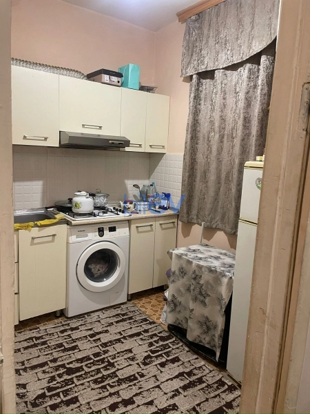 Satış 2 otaqlı Köhnə Tikili bina evi  56m², Bakı
