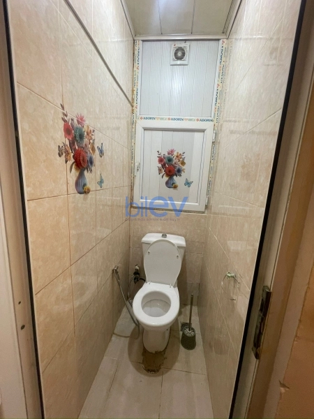 Satış 2 otaqlı Köhnə Tikili bina evi  56m², Bakı