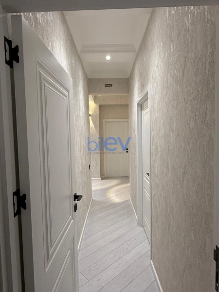 Satış 3 otaqlı Yeni Tikili bina evi  128m², Bakı